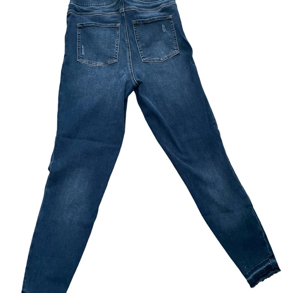 Spanx Blue Jeans Distressed Pull On Sz Med 29”wX27”l - Picture 2 of 7